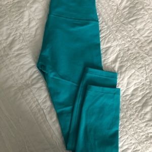 Lululemon Winder Under Crop High Rise